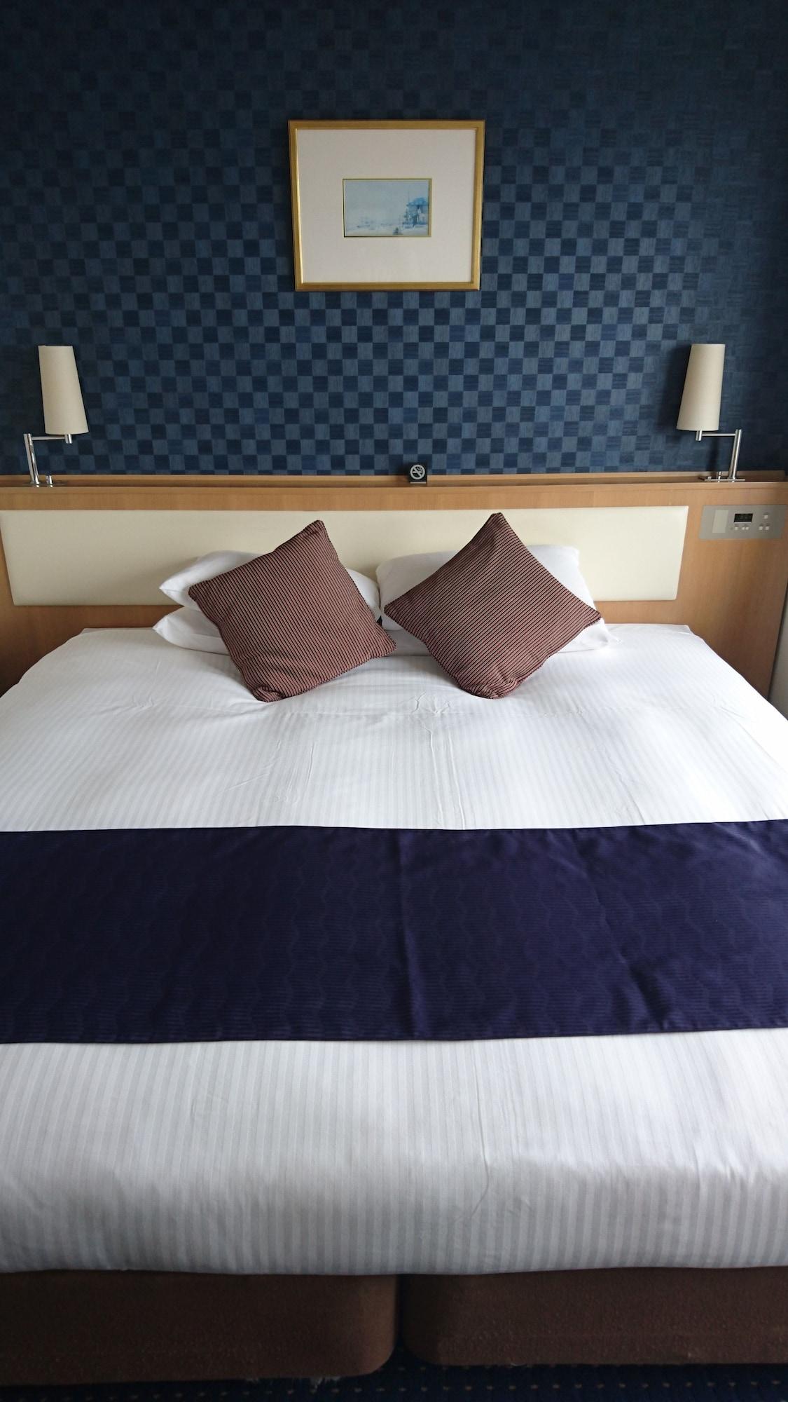 Ana Holiday Inn Tokyo Bay By Ihg Екстер'єр фото