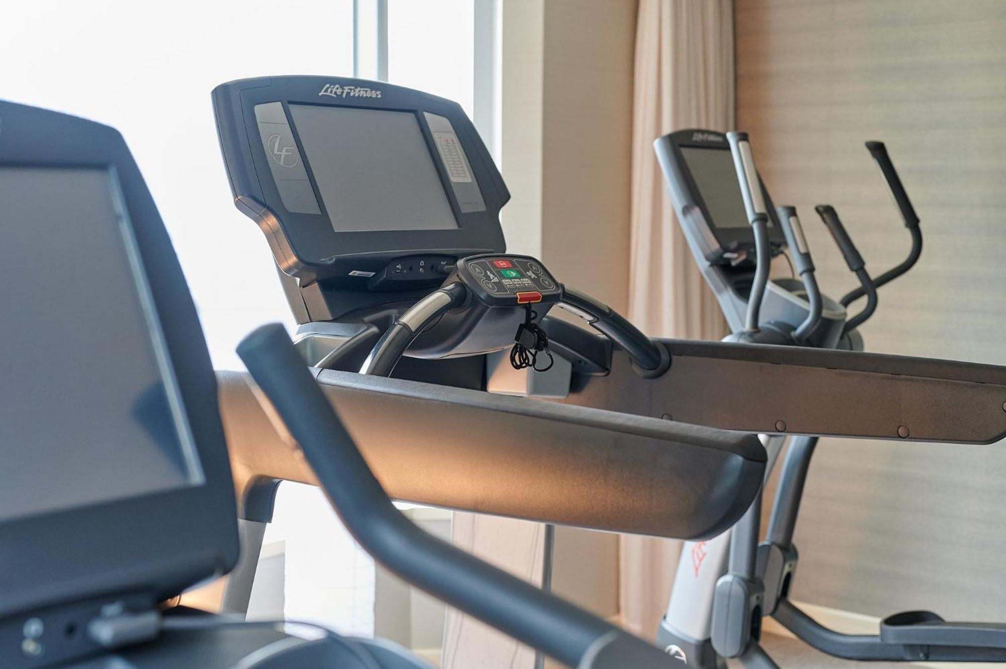 Ana Holiday Inn Tokyo Bay By Ihg Екстер'єр фото